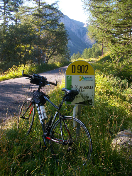 Col de la Cayolle su Grande Tour in bicicletta Alpi Marittime / Mercantour photo ADT04/GBe