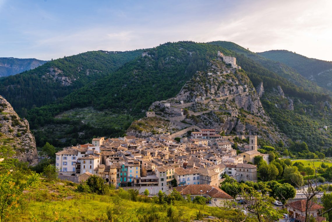 Entrevaux citadelle (roccaforte) fortificata Vauban ©T. Verneuil