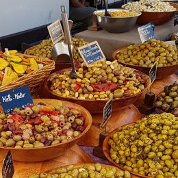 mercati nelle Alpes de Haute Provence