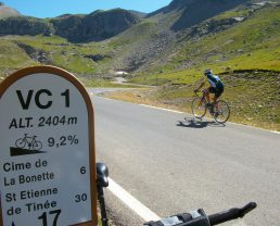 In bici nella valle dell'Ubaye valico della Bonette